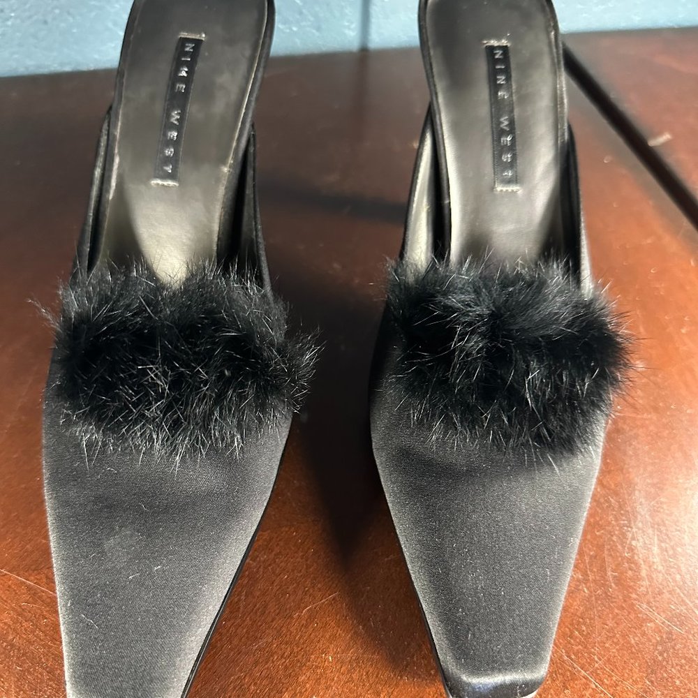 Nine West Black Pumps